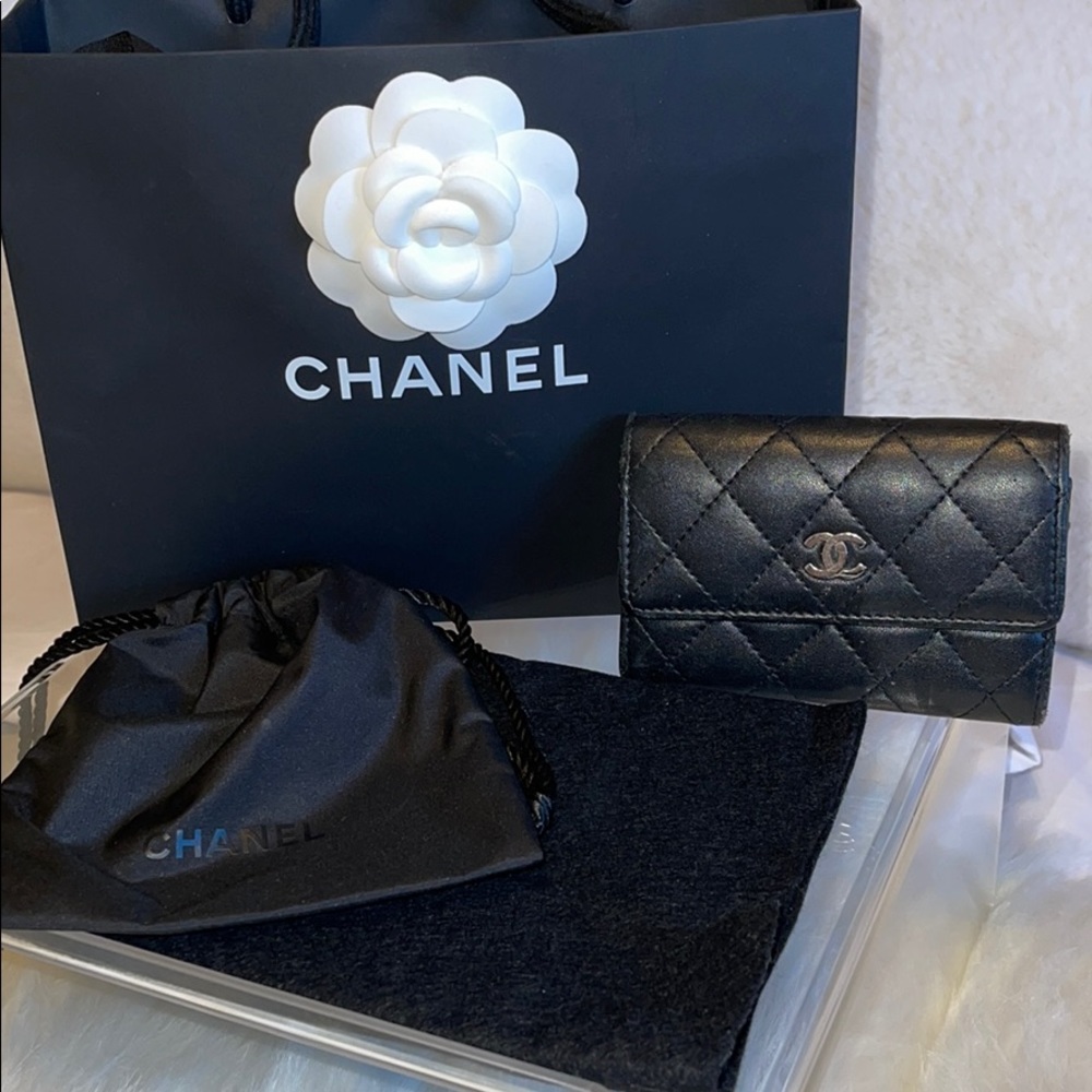 SOLD!!!! CHANEL Black Quilted Leather Card Holder